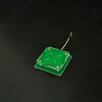 4dBic الحجم الصغير 60 * 60 * 15.6mm الهاتف المحمول قارئ RFID الهوائي 25g UHF الهوائي RFID للتطبيقات النهائية